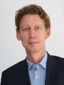 Dr. Fabian Hofmann