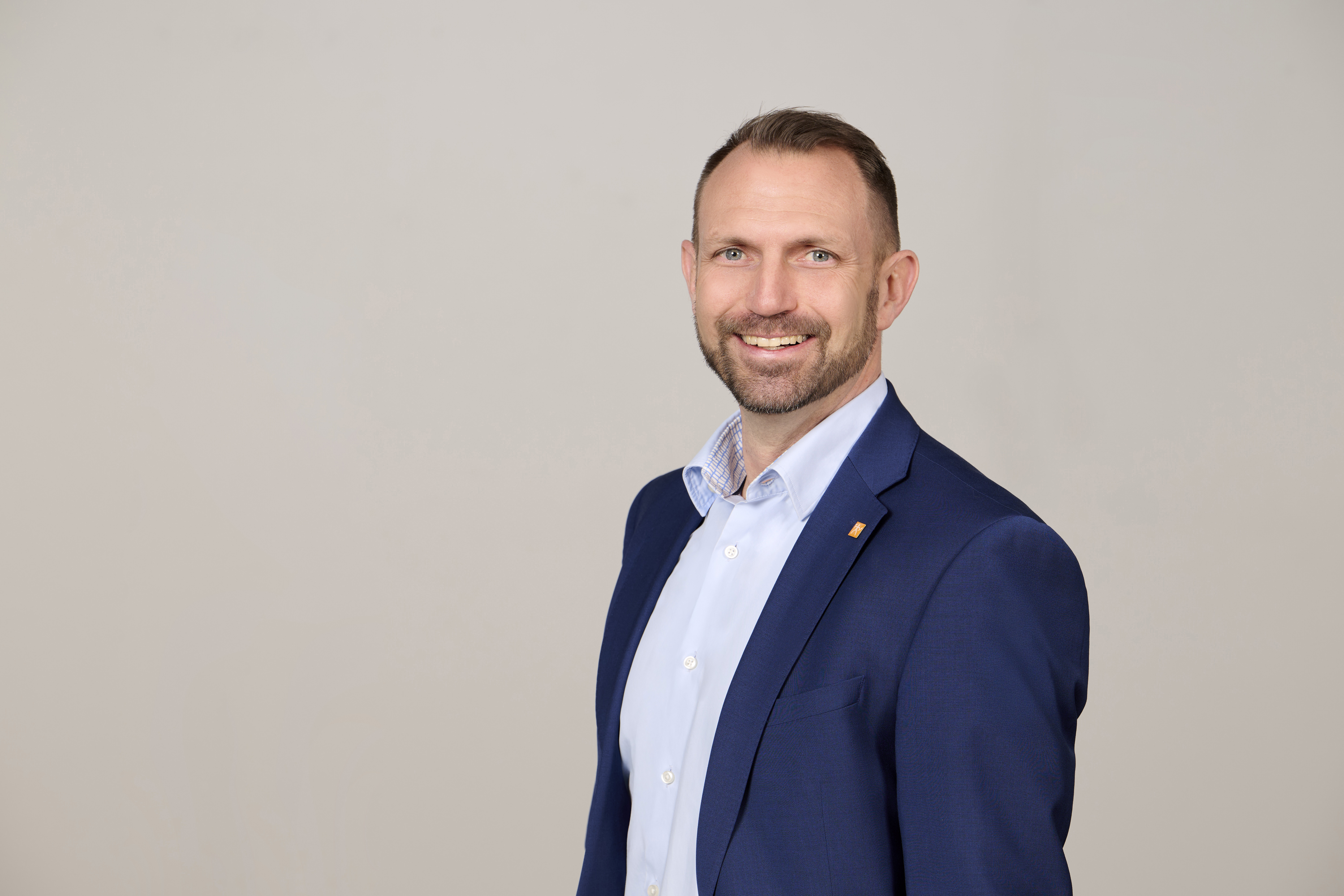 Dr. Marc Baumgartner